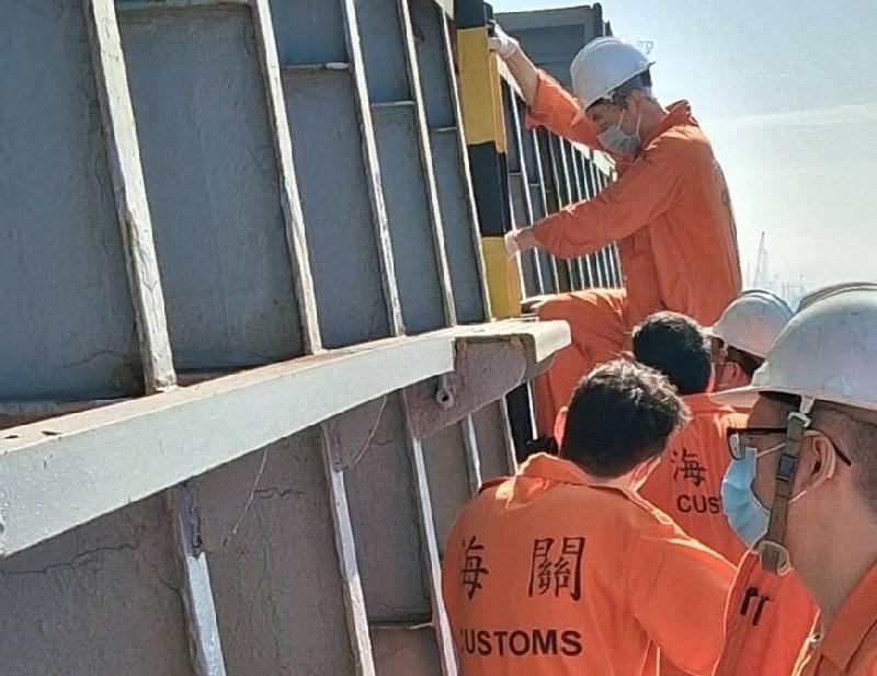 海關與港警、移民署、海巡署及調查局聯手出擊   遏止走私不法 