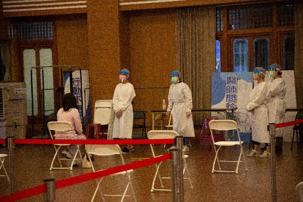 東港88位民眾被誤打疫苗 縣府團隊緊急啟動醫療協助    / 台銘新聞網