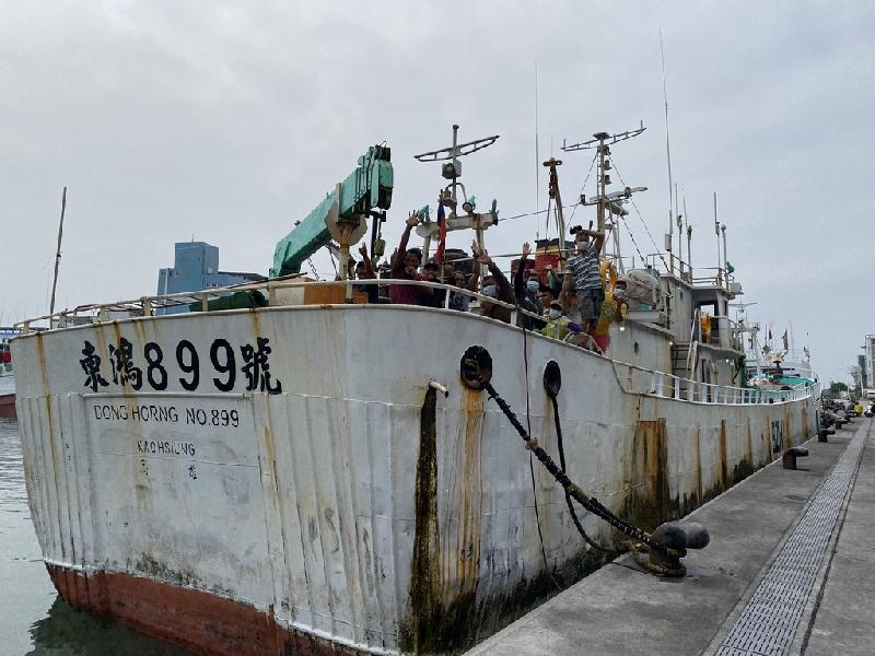  東港漁港深水碼頭完工啟用　迎來「東鴻899號」第一艘大船返鄉/ 台銘新聞網