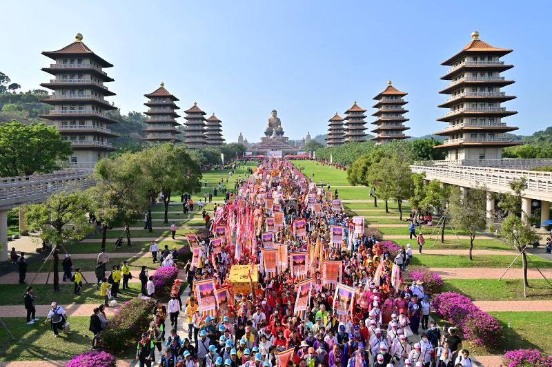  世界神明聯誼會     展現宗教融和、佛神一家親的無國界精神