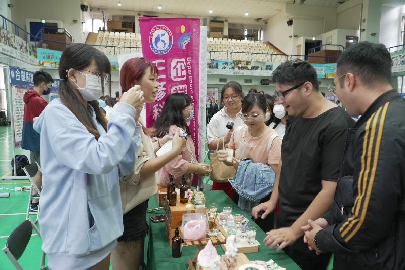 正修科大健康暨管理學院  「AI跨域共融」激發教育創新力 / 台銘新聞網