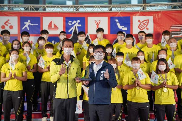  全運會高市代表隊授旗 陳其邁勉勵選手在比賽中大放異彩/ 台銘新聞網