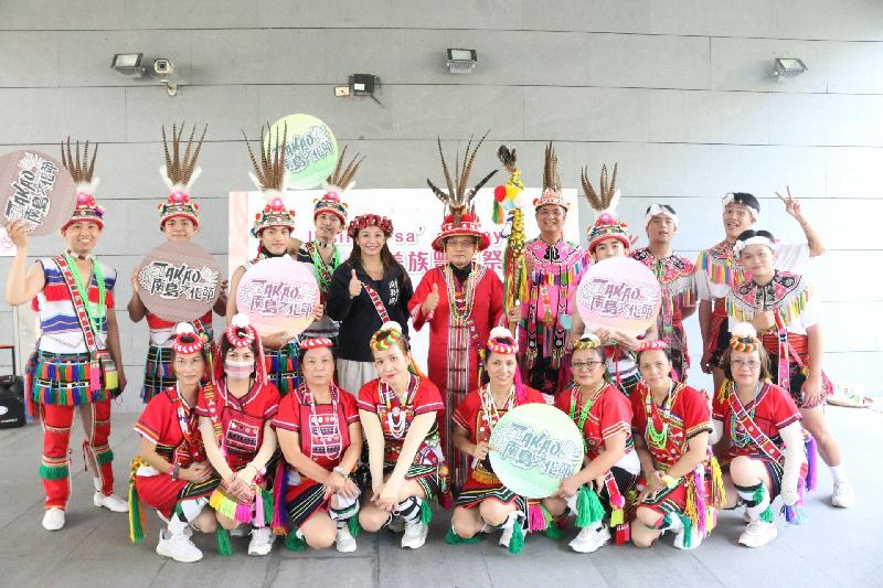 TAKAO南島文化節阿美族豐年祭    首場於北高雄舉辦    頭目今率族人力邀阿布斯主委 / 台銘新聞網