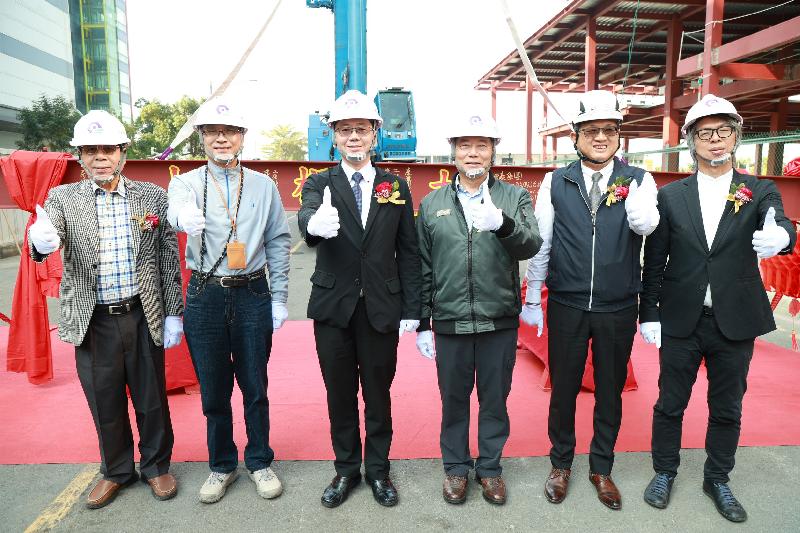  高軟二期首棟大樓今上梁  預計年底完工 估年產值17億元