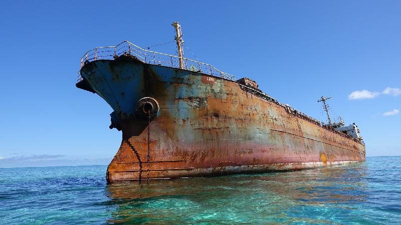  尚比亞籍利迪亞輪擱淺東沙群島近二年  航港局介入成功脫淺/ 台銘新聞網