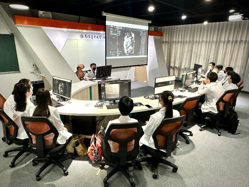 整合式影像模擬器   亞洲首創   高醫大引進打造頂尖微創介入訓練中心 / 台銘新聞網