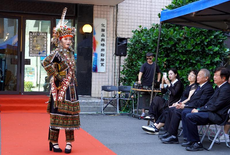 正修妝彩成果發表「旅程」     模特兒走秀 攝影作品令人驚艷    / 台銘新聞網