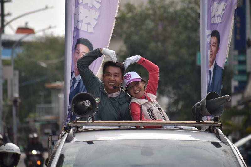 民進黨高雄市長初選民調今晚登場　唯一支持許智傑   坊間傳開 