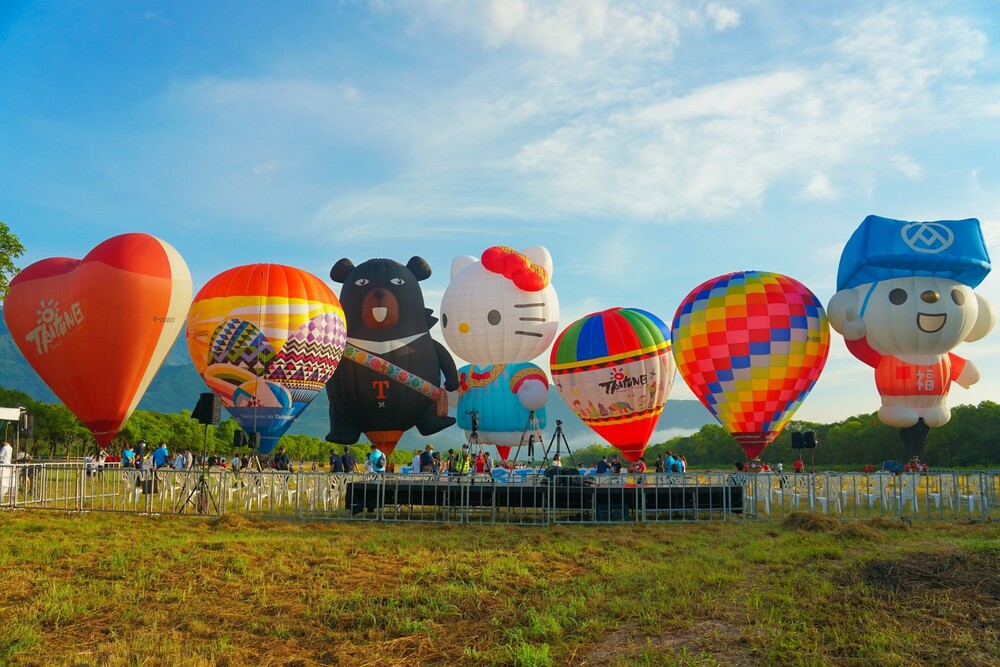FLY FOR TAIWAN！ HELLO KITTY熱氣球首航為臺灣而飛/台銘新聞網
