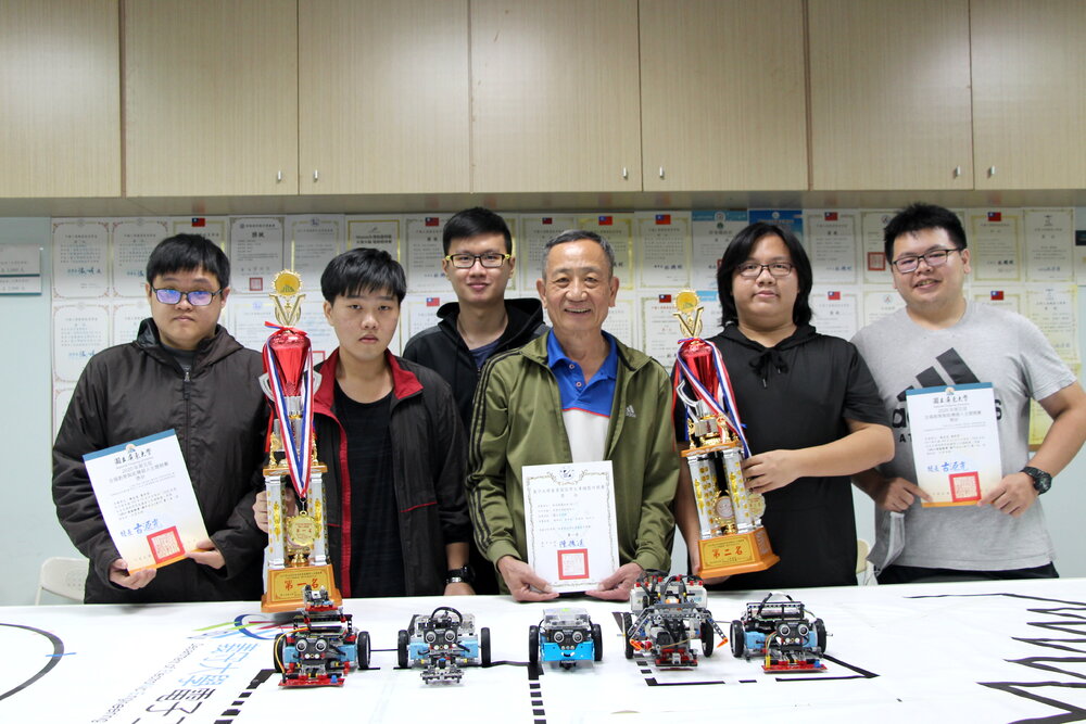 全國機器人競賽  「電子系」勇奪冠、亞軍/台銘新聞網